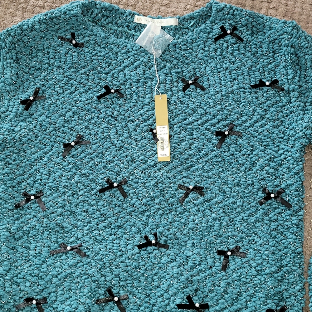 Laura conrad sweaters chic